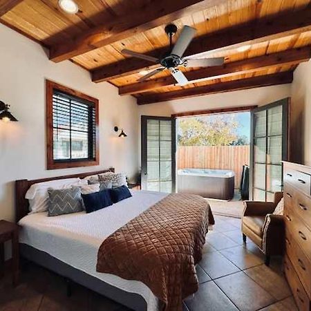 Little Dutch Cabin #1 - 12 Min To Magnolia-Baylor Bellmead Exterior photo